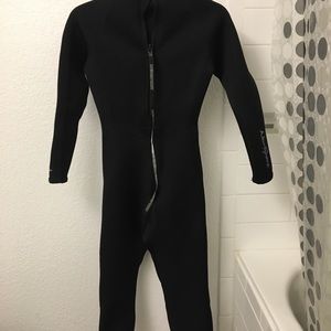 Boys 12 yr old Scuba wet suit.Never been worn.